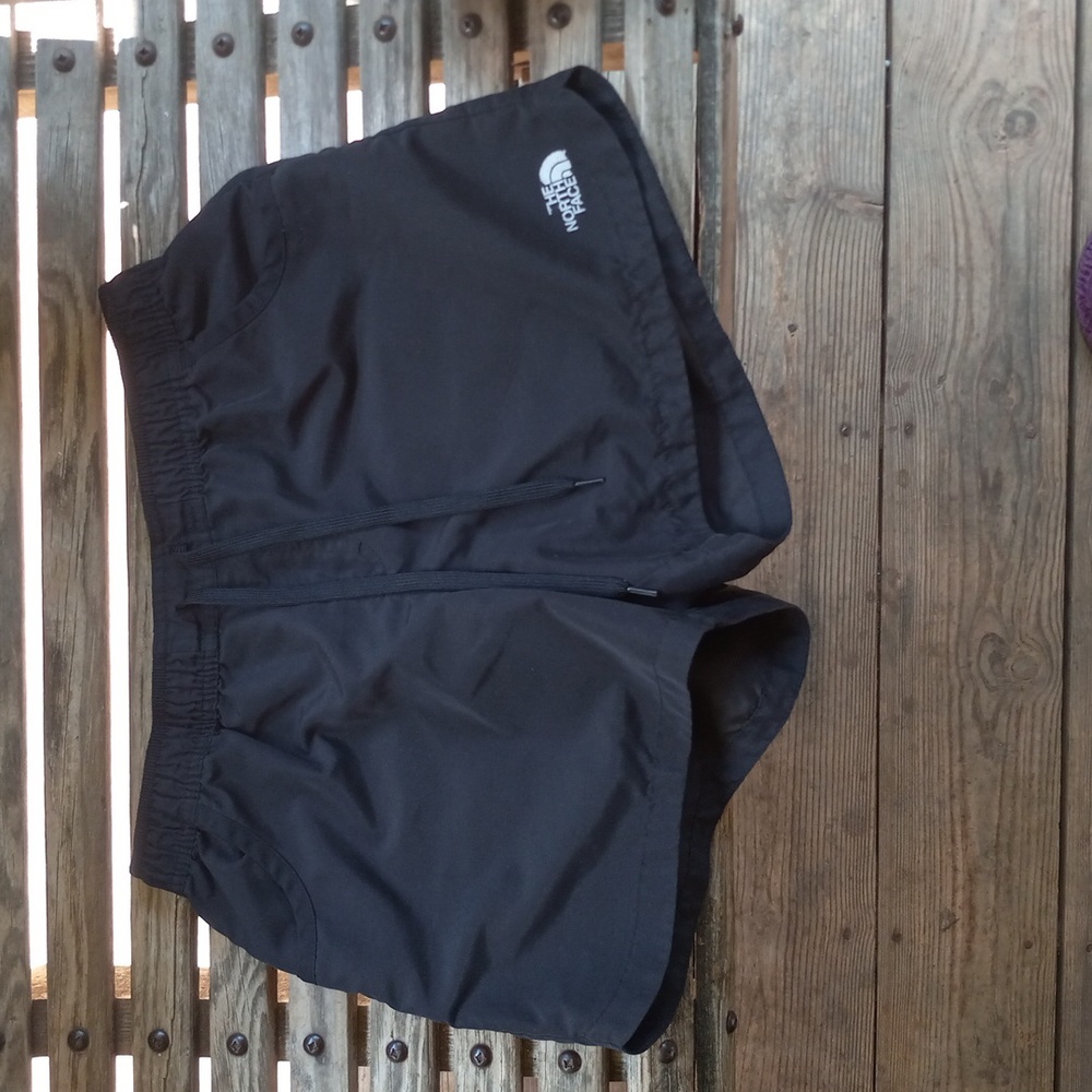 The Northface Womans Running Shorts Size Medium